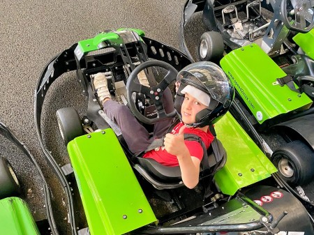 Pilote Ton Kart !